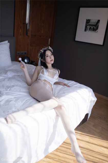 欧美亚洲日韩丝袜美腿海报