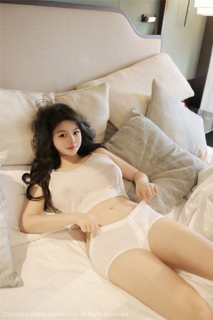 激情五月天成人网小说海报